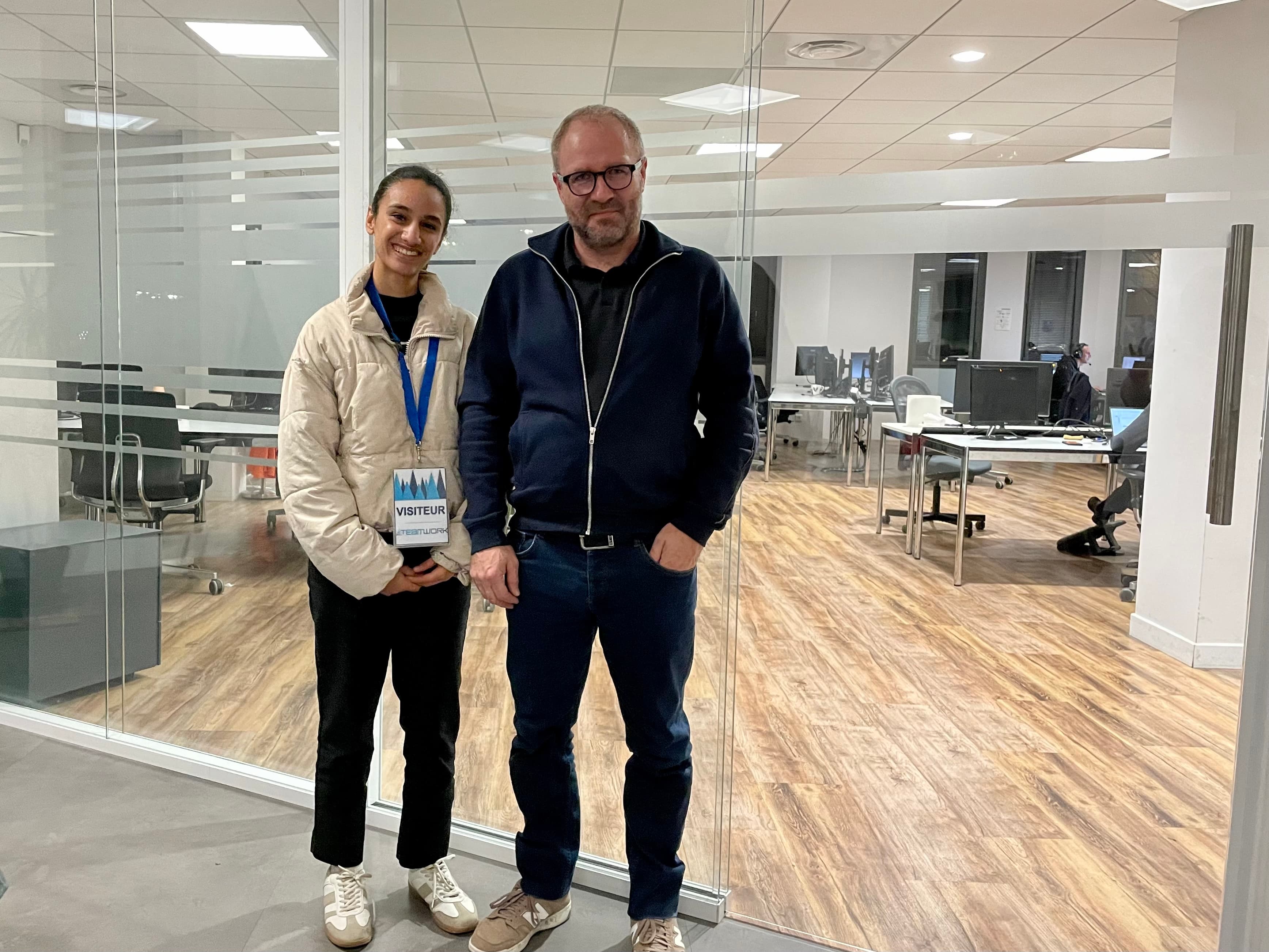 Rime Chihab-Eddine et Julien, binôme étudiante et mentor chez TeamWork.